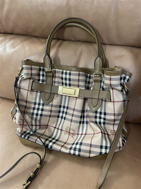 BURBERRY Haymarket Check Medium Golderton Tote 